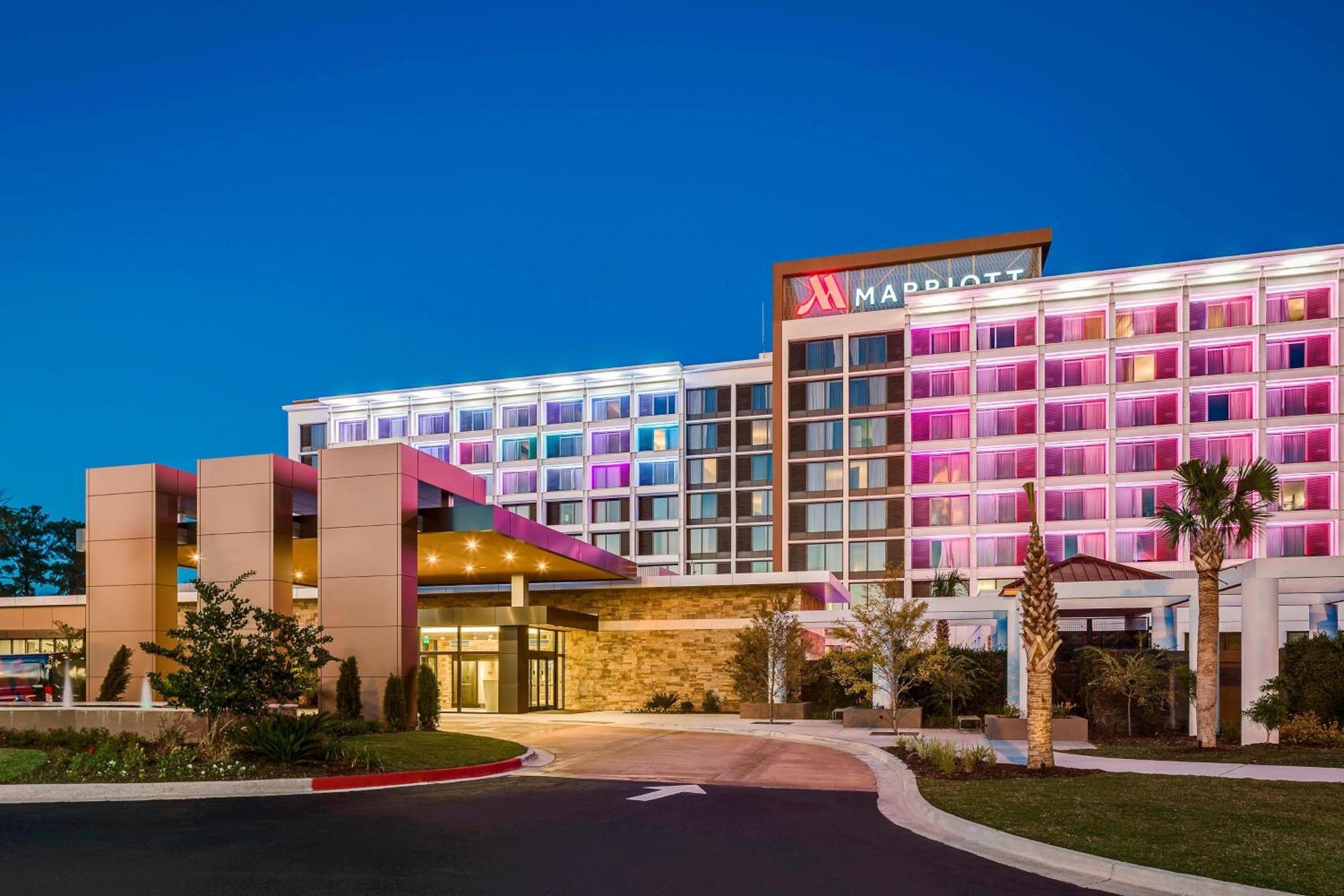Отель North Charleston Marriott Экстерьер фото