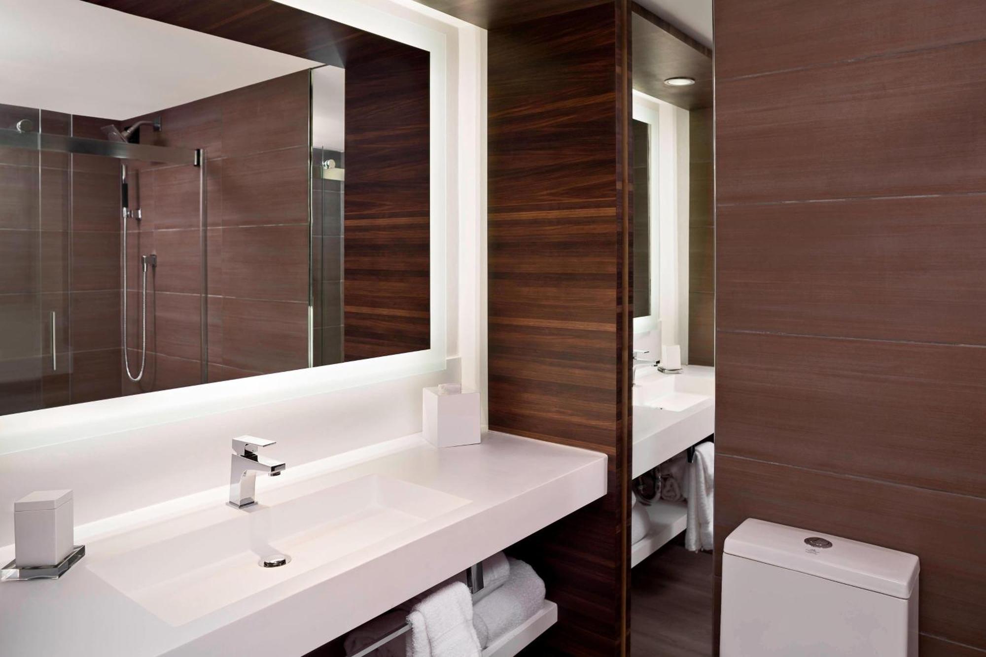 Отель North Charleston Marriott Экстерьер фото