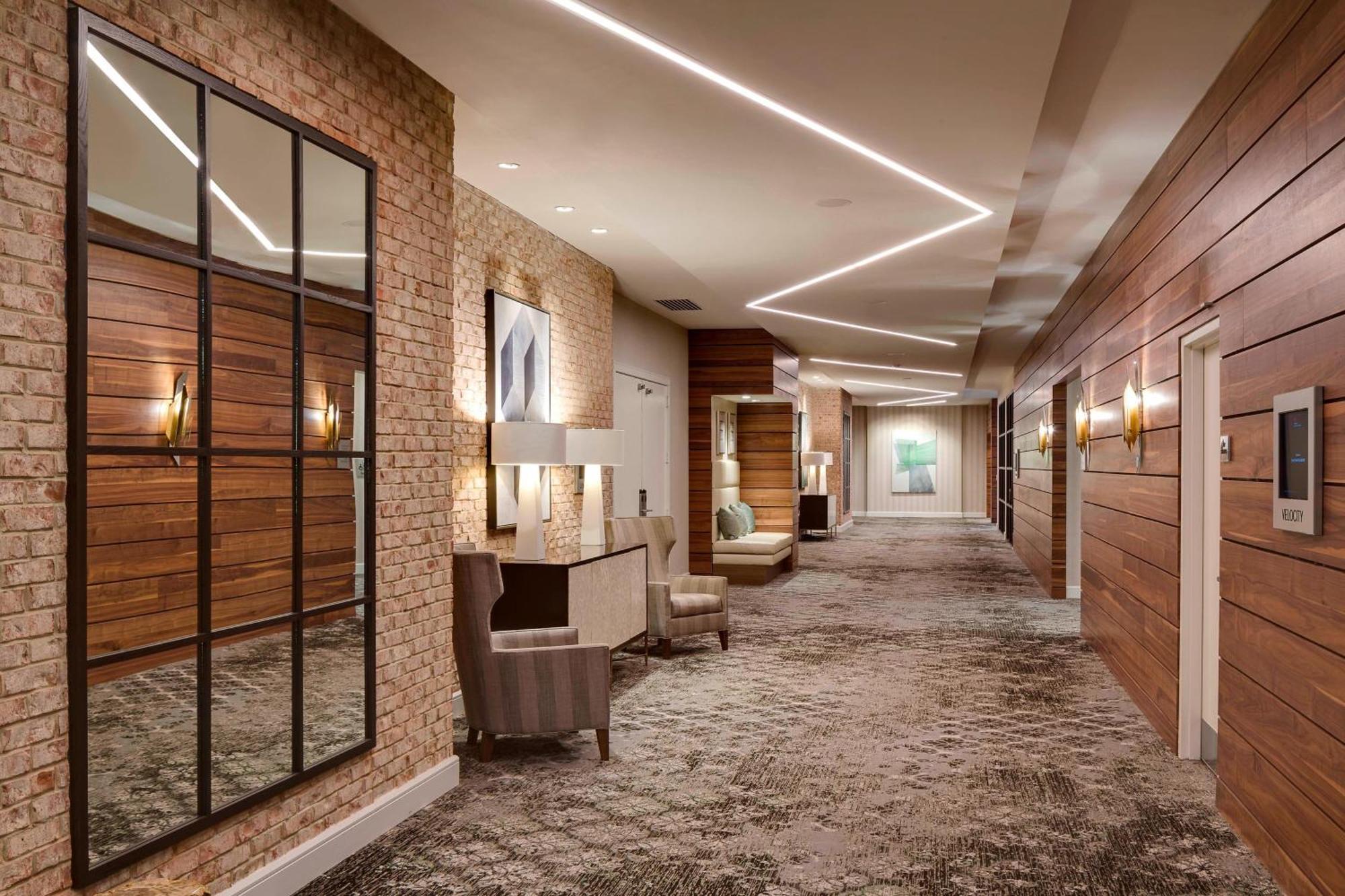 Отель North Charleston Marriott Экстерьер фото