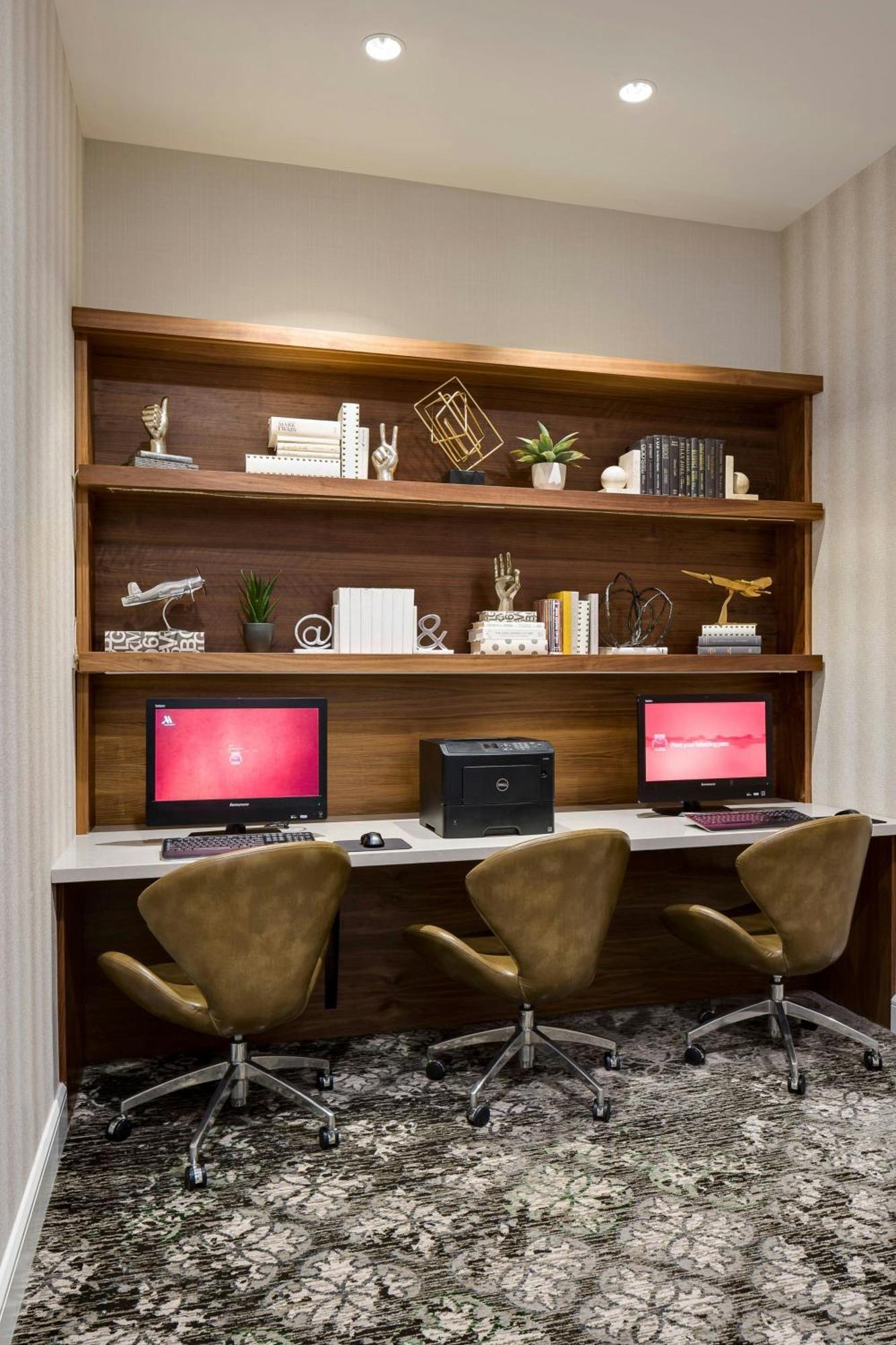 Отель North Charleston Marriott Экстерьер фото